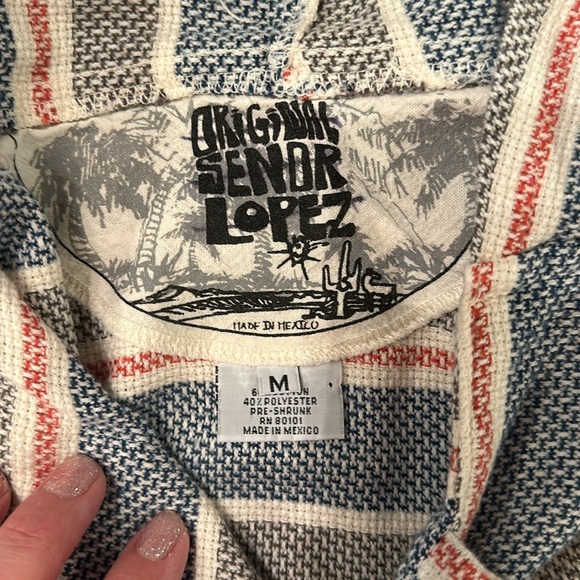 Women’s Original Senor Lopez shirt, size medium - Picture 4 of 6